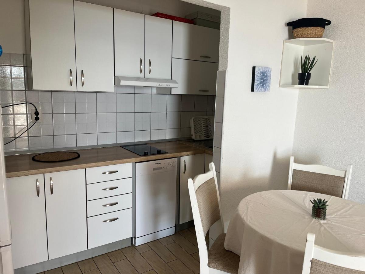 Markota Apartment Baška Voda Buitenkant foto